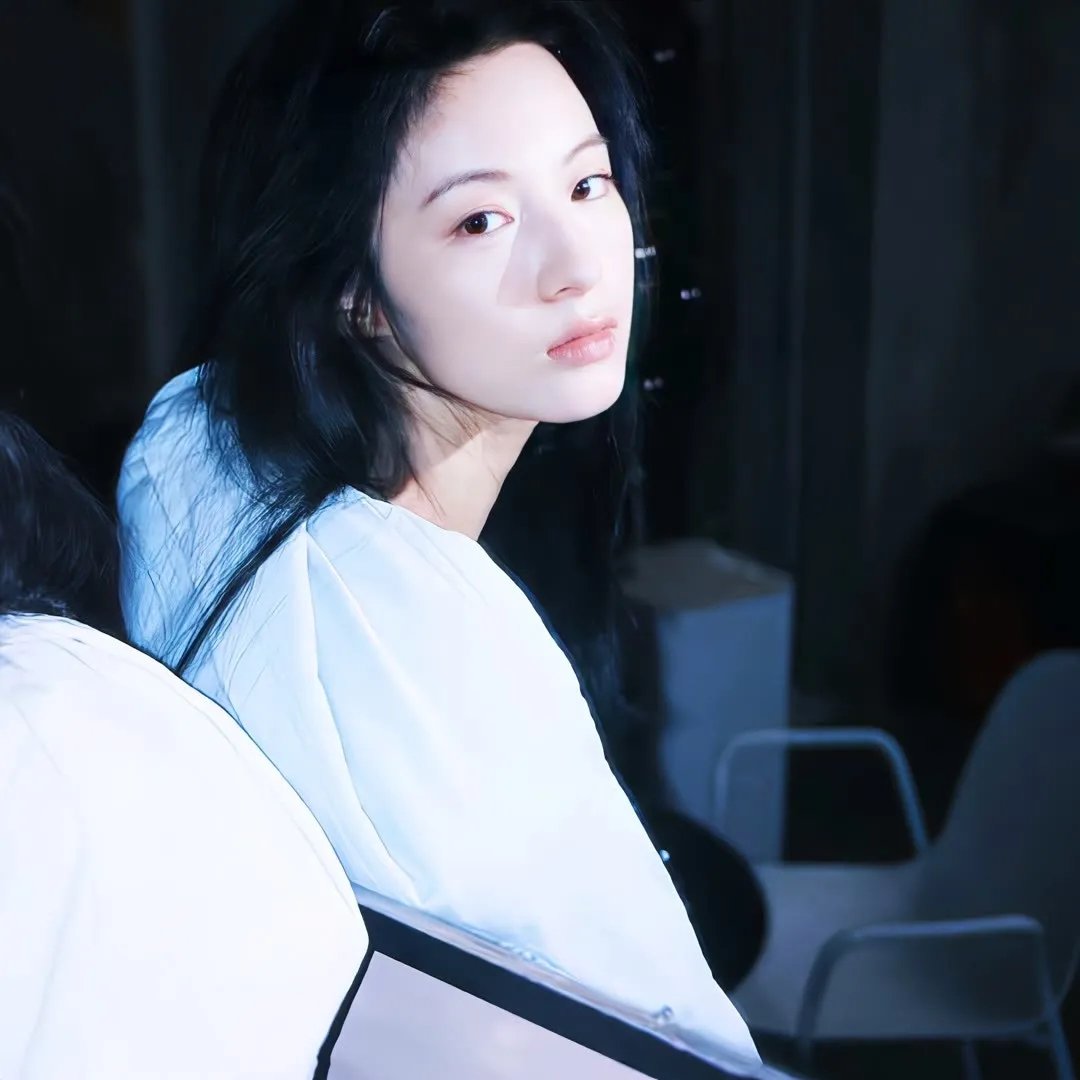 漫天烽火一美人